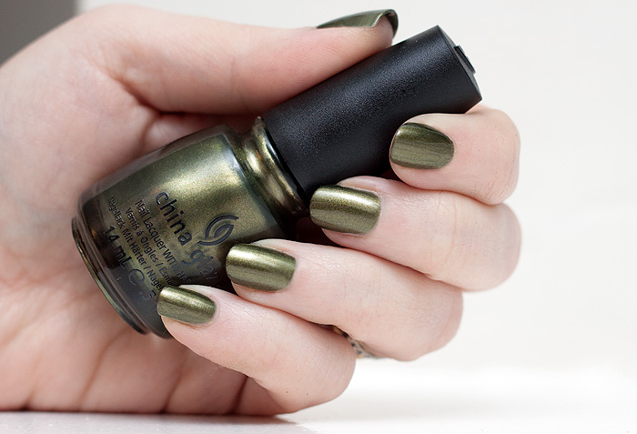 A Makeup Beauty Blog Lipglossiping Blog Archive China Glaze Hunger Games Collection Colours From The Capitol Agro And Dress Me Up A Makeup Beauty Blog Lipglossiping
