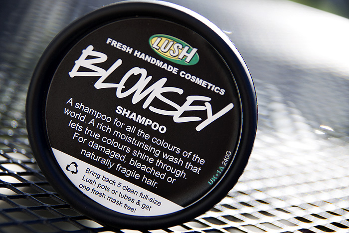 LUSH Blousey Shampoo