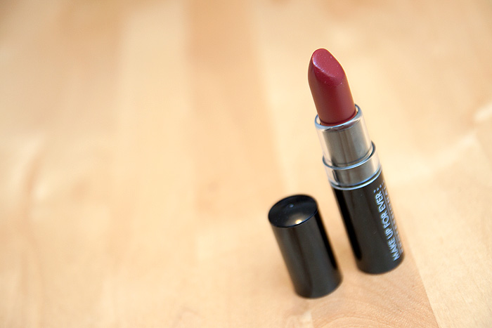 Red Lip Series: Make Up Forever #418