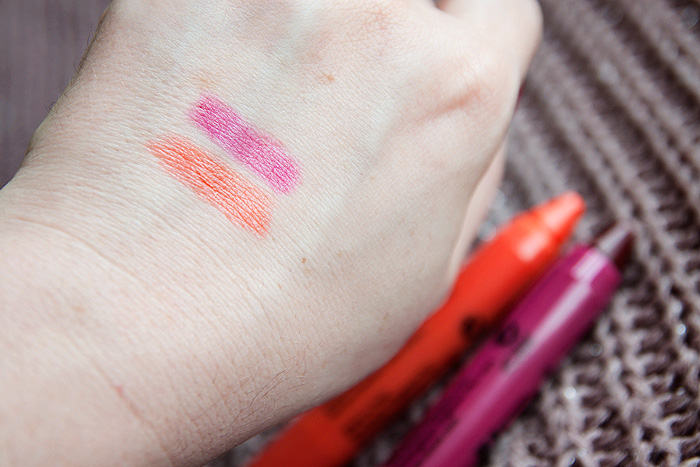 Boots Seventeen Lip Crayon in Bold Knockout Swatch_02