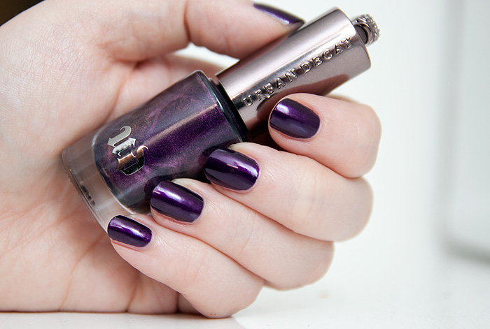 Urban Decay Autumn 2013 Nail Polish Vice Purple (2)