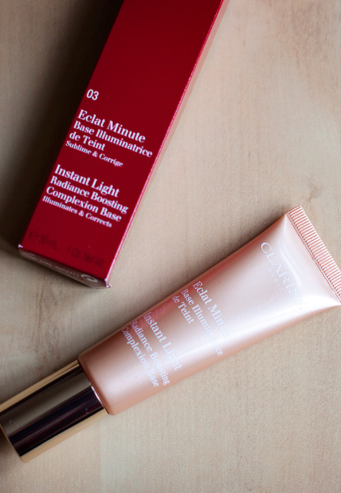 Clarins Instant Light Boosting Radiance Complexion Base in Peach