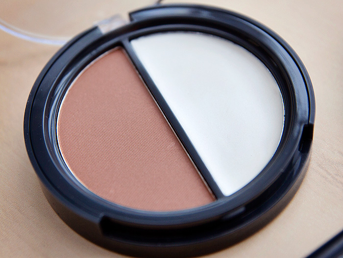 B. Vibrant Lip & Cheek Colour in Fandango and B. Sculplted Contour Kit Review