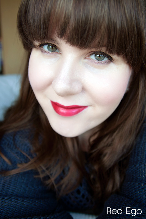 Estee Lauder Pure Color Envy Sculpting Lipstick in Red Ego and Tumultuous Pink Review Swatch 05