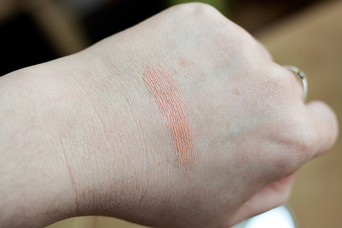 Cindy-Lou Manizer Swatch