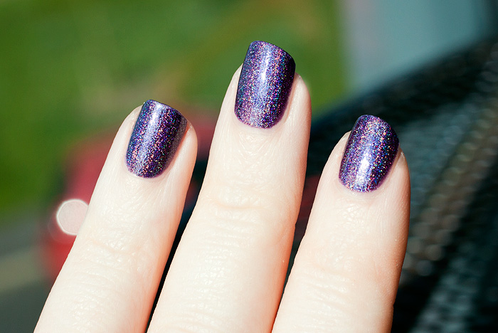 Layla Cloudy Violet NOTD 2